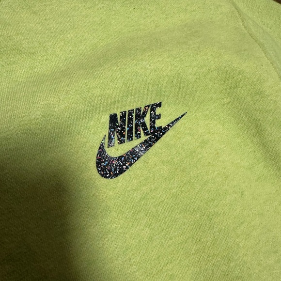 Nike Lime Green Sweatshirt - Picture 2 of 3